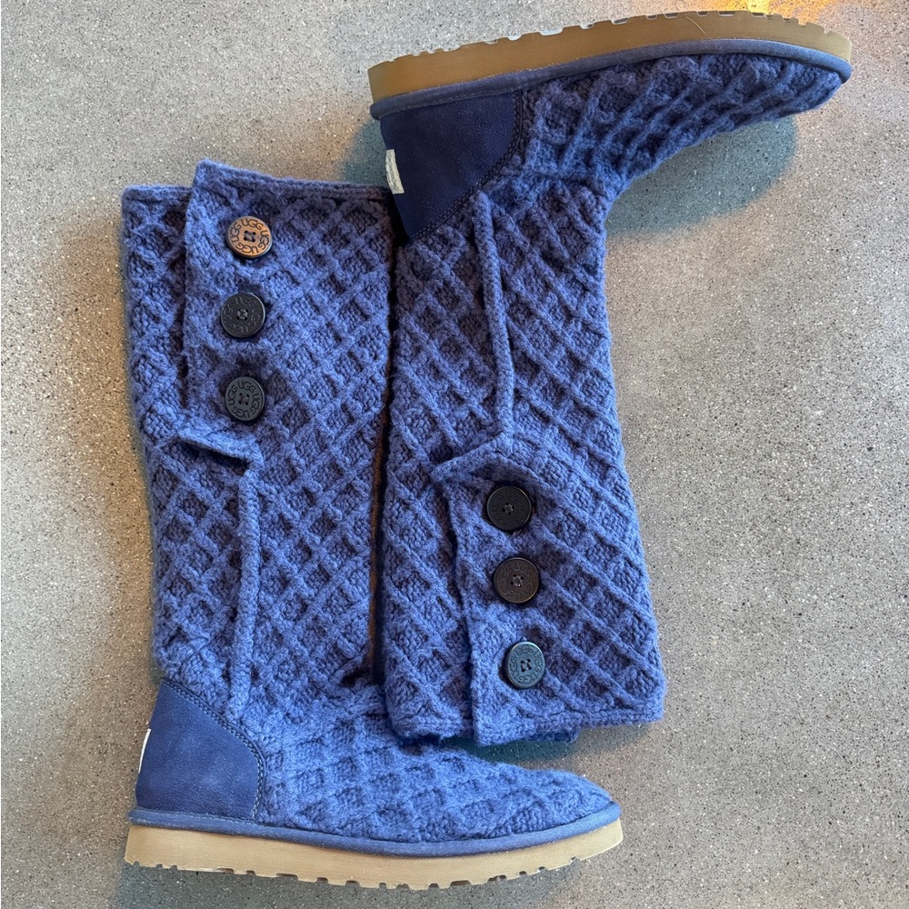 UGG Australia Lattice Cardy Purple Knit Boots Size 11 Crochet Tall Button